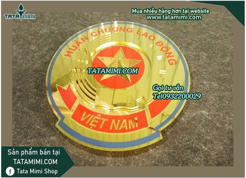 Quốc huy cắt tròn hay cắt theo hình