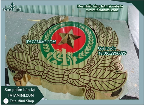 Quốc huy treo hội trường