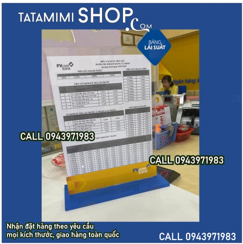 Standee để bàn từ mica
