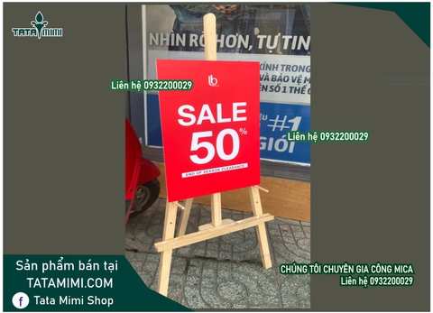 Standee gỗ có sẵn hàng – khung sắt đặt hàng