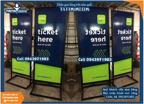 Standee để ngoài trời thân sắt thân gỗ