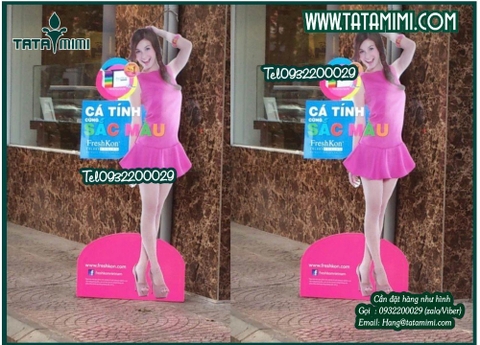 Standee hình người có khung sắt