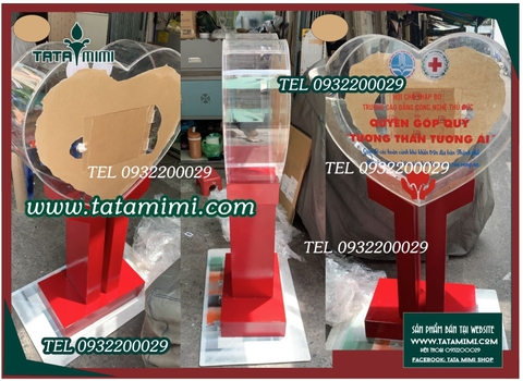  Thùng quyên góp bằng mica hình trái tim
