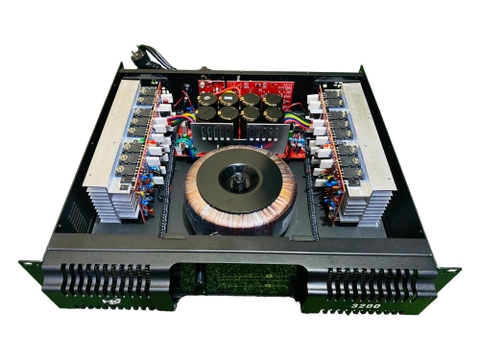 Cục đẩy công suất 2 kênh HK-3200, 32 sò, xuyến đồng 800wx2CH