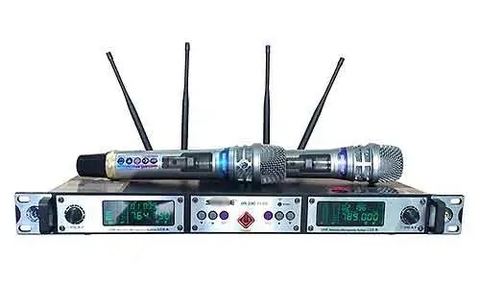 Micro Shur UR-29D plus, set được 200 tần số