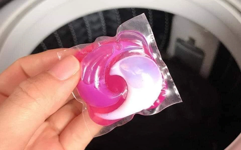 Các thương hiệu viên giặt xả tiện lợi đang rất được lòng chị em trên thị trường