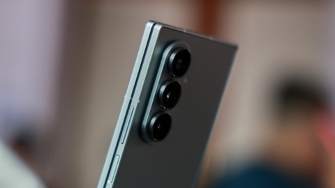 Galaxy Z Fold8 lộ diện: Camera selfie siêu nhỏ, S Pen trở lại và pin 5.000mAh