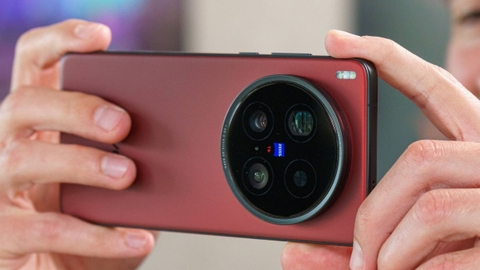 Tất tần tật về VIVO X300 Ultra chính hãng: “Quái vật” camera ZEISS, Snapdragon 8 Elite Gen 5 và trải nghiệm flagship toàn diện