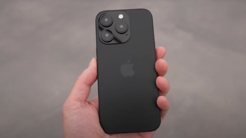 Đánh Giá iPhone 16 Pro Màu Đen Black Titanium: Thiết Kế Sang Trọng, Đáng Giá Nâng Cấp