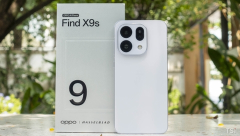 OPPO Find X9s có pin 7.025mAh nhưng vẫn mỏng nhẹ, màn hình gần như không viền