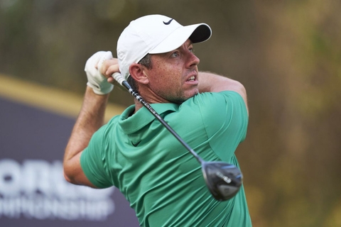 Rory McIlroy lỡ cơ hội độc chiếm ngôi đầu tại DP World Tour Championship 2024