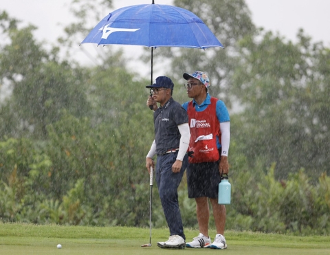 Giải Vô địch Golf Quốc gia 2023 - Nguyễn Anh Minh, Nguyễn Nhất Long hình thành cuộc đua 'song mã'