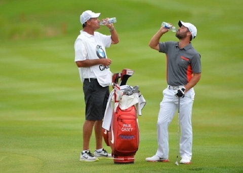 Những điều bạn cần lưu ý khi chơi golf mùa hè để đảm bảo sức khỏe