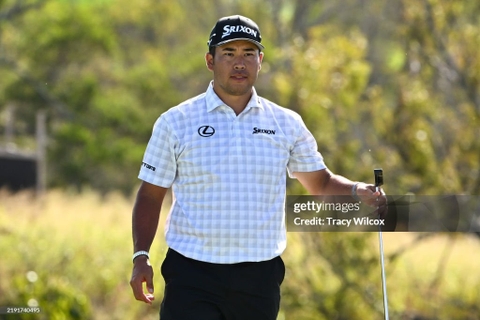 Đánh 2 vòng 65 gậy liên tiếp, Hideki Matsuyama dẫn đầu The Sentry Tournament 2025