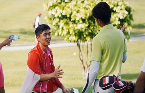 Lội ngược dòng ở vòng đấu cuối, James Leow “ẵm” HCV golf SEA Games 30 từ Thái Lan