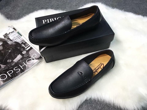 Tự học cách đánh xi cho giày da bóng mới