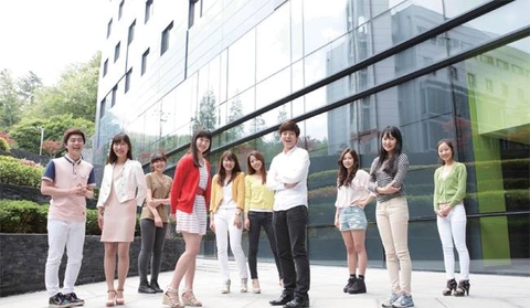 NÊN ĐI DU HỌC HÀN QUỐC HAY NHẬT BẢN?