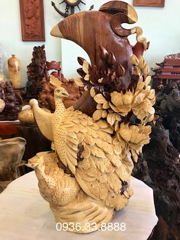 HOA HỒNG CHIM TRĨ – TÁC PHẨM ĐIÊU KHẮC GỖ ĐỘC ĐÁO