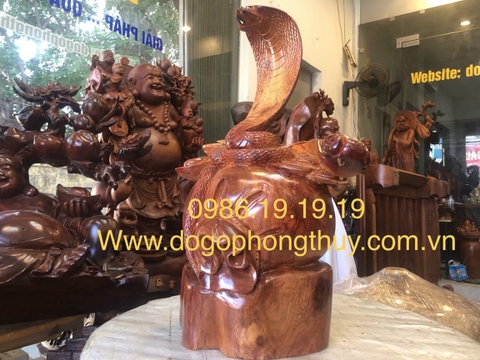 Tượng rắn gỗ hương krongpa Gia lai