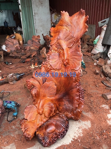 Tượng Cá Xiêm Gỗ Hương Gia Lai Nhuyên khối, Cao 1m Rộng 50cm sâu 42cm