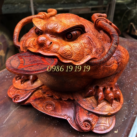 Tượng Cóc Tài Lộc Gỗ Hương Gia lai
