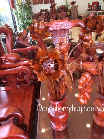 Bình Hoa Sen gỗ hương, loại 26 bông ,hàng đẹp đục tinh xảo 