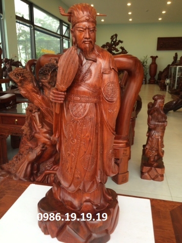 Tượng khổng minh gỗ hương Gia Lai, cao 81cm rộng 30cm sâu 23cm nặng 14kg 