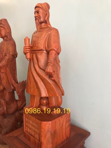 Tượng Trần Hưng Đạo Gỗ Hương, Cao 80cm Rộng 30cm Sâu 25cm