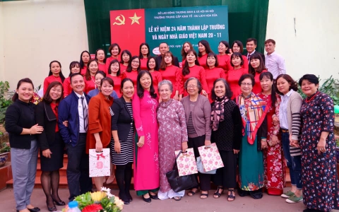 LỄ KỶ NIỆM 24 NĂM NGÀY THÀNH LẬP TRƯỜNG VÀ NGÀY NHÀ GIÁO VIỆT NAM 20/11
