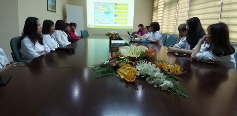 CÔ TRÒ TRƯỜNG HOA SỮA THỰC TẾ TẠI NHÀ MÁY BỘT MỲ VIMAFLOUR QUẢNG NINH