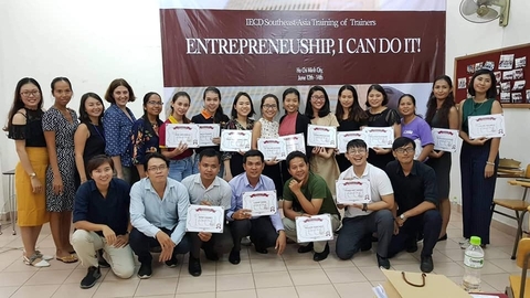 HOA SỮA THAM DỰ HỘI THẢO “KHỞI NGHIỆP” -“Entrepreneur, I can do it”