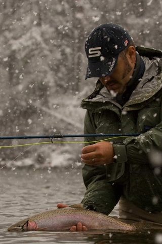 Chất liệu sản xuất cần câu cá hiện nay.