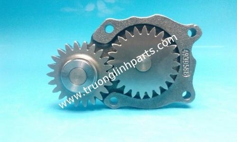 Oil pump 4939588 for Cummins PC200-8 Excavator