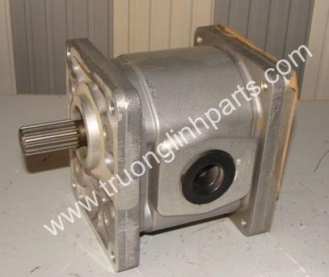 Hydraulic gear pump 704-12-26311 for Komatsu GS360-1 GD31RC-3 GD600R-1 GD605A-1