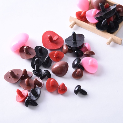 Mũi Thú Có Chốt Hình Tam Giác Nhiều Size Bằng Nhựa Làm Mũi Thú Bông Gấu Bông Trang Trí Đồ Handmade