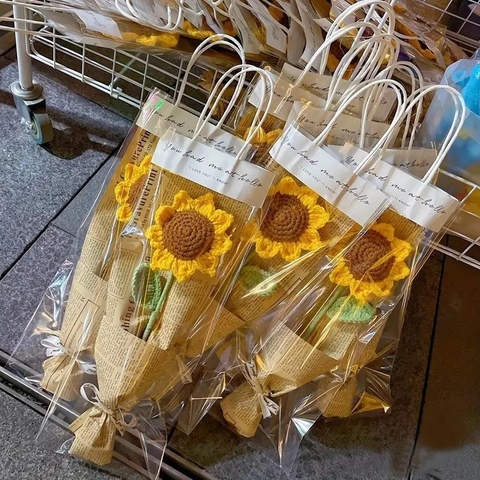 Bó Hoa Len Handmade Tặng Cho Nữ 20/10 Tặng Bạn Bè Người Yêu, Hoa Tặng Mẹ, Có Gói Theo Yêu Cầu - 17