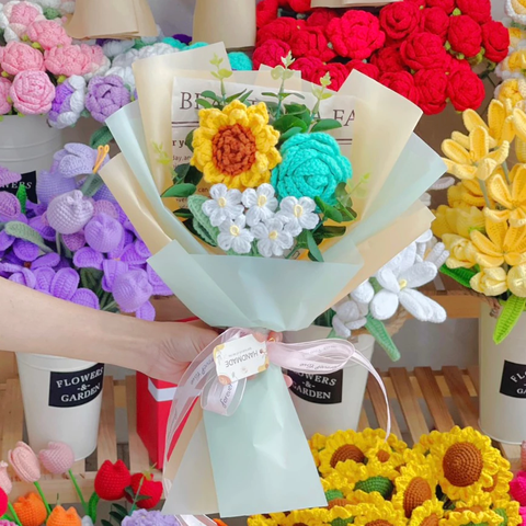 Bó hoa len, quà tặng hoa len, quà tặng Handmade kỷ niệm, Tốt nghiệp, Hoa len theo yêu cầu LYLYCRAFT-22