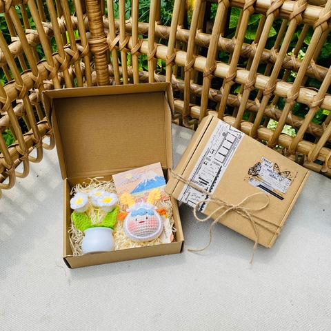 Hộp đựng quà tặng Kraft kèm trang trí nhiều kích cỡ, hộp nắp gài phong cách Vintage đơn giản đựng quà sinh nhật đẹp