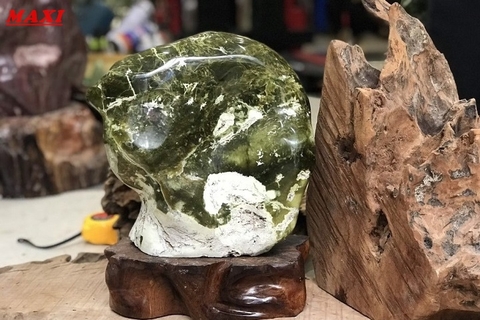 Tìm mua đá quý phong thủy tại Hậu Giang ở đâu rẻ đẹp nhất
