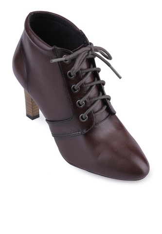 Giày boot cao gót cột dây màu nâu