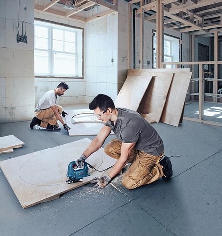 MÁY CƯA LỌNG 500W BOSCH - GST700