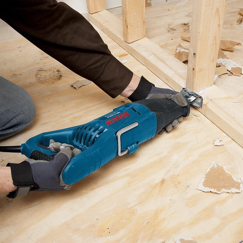 MÁY CƯA KIẾM 1100W BOSCH - GSA1100E