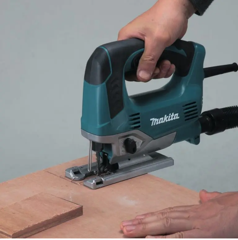 MÁY CƯA LỌNG 650W MAKITA - JV0600K