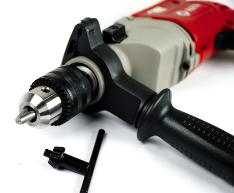 MÁY KHOAN ĐỘNG LỰC 13mm/650W ĐẦU NHÔM KEN - 6713ED