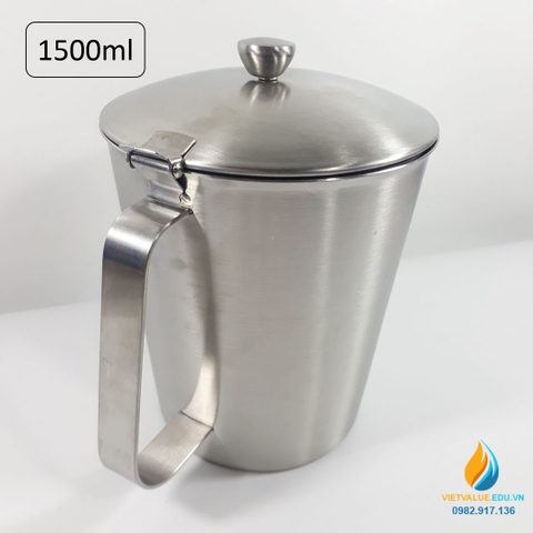 Ca Inox 304 có nắp, dung tích 700ml, vạch chia, có quai, có cỏ rót