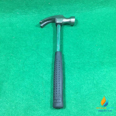 Búa đóng đinh sắt tay cầm đen