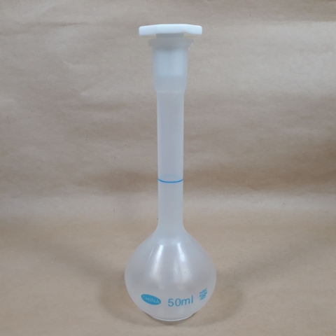 Bình định mức nhựa PP trong suốt, dung tích 50ml