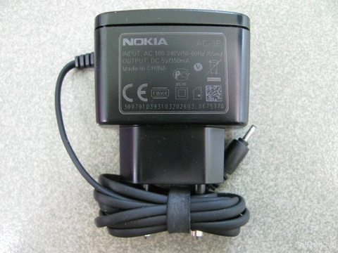Sạc điện thoại NOKIA đầu lớn