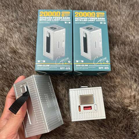 Pin dự phòng 20.000mah Remax RPP-675 CHÍNH HÃNG