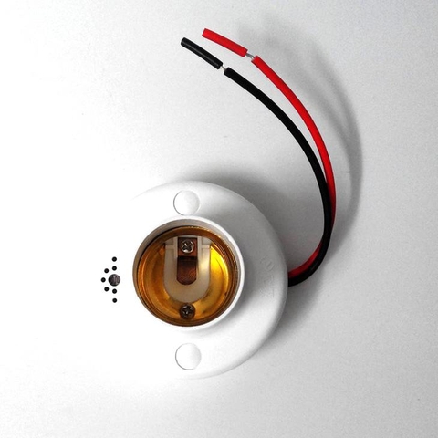 Đui Đèn Cảm ứng Ánh Sáng E27 Chui Tròn